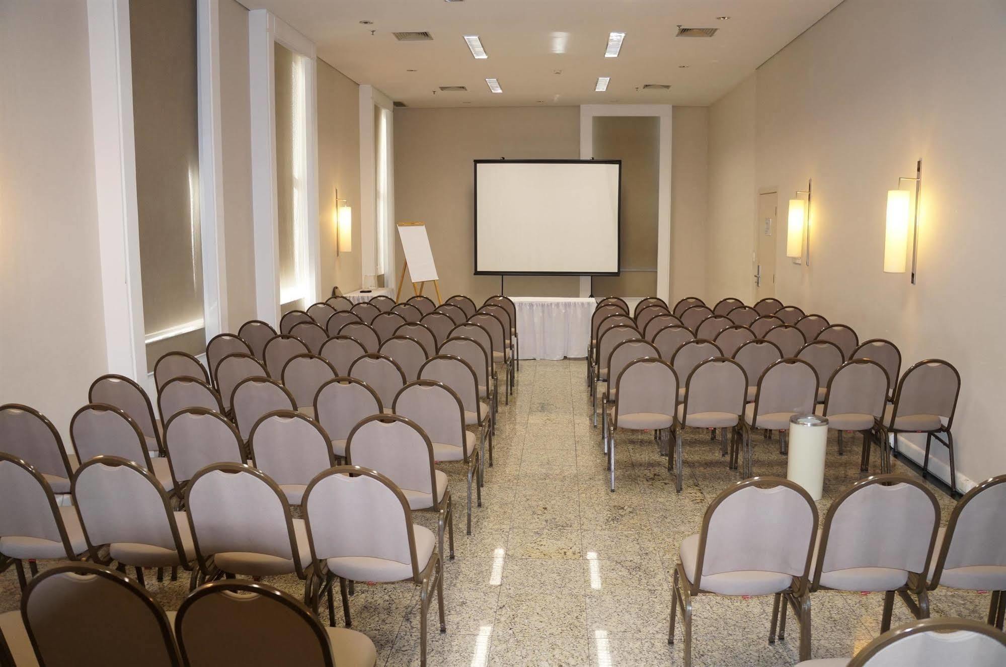 Travel Inn Οσάσκο Εξωτερικό φωτογραφία